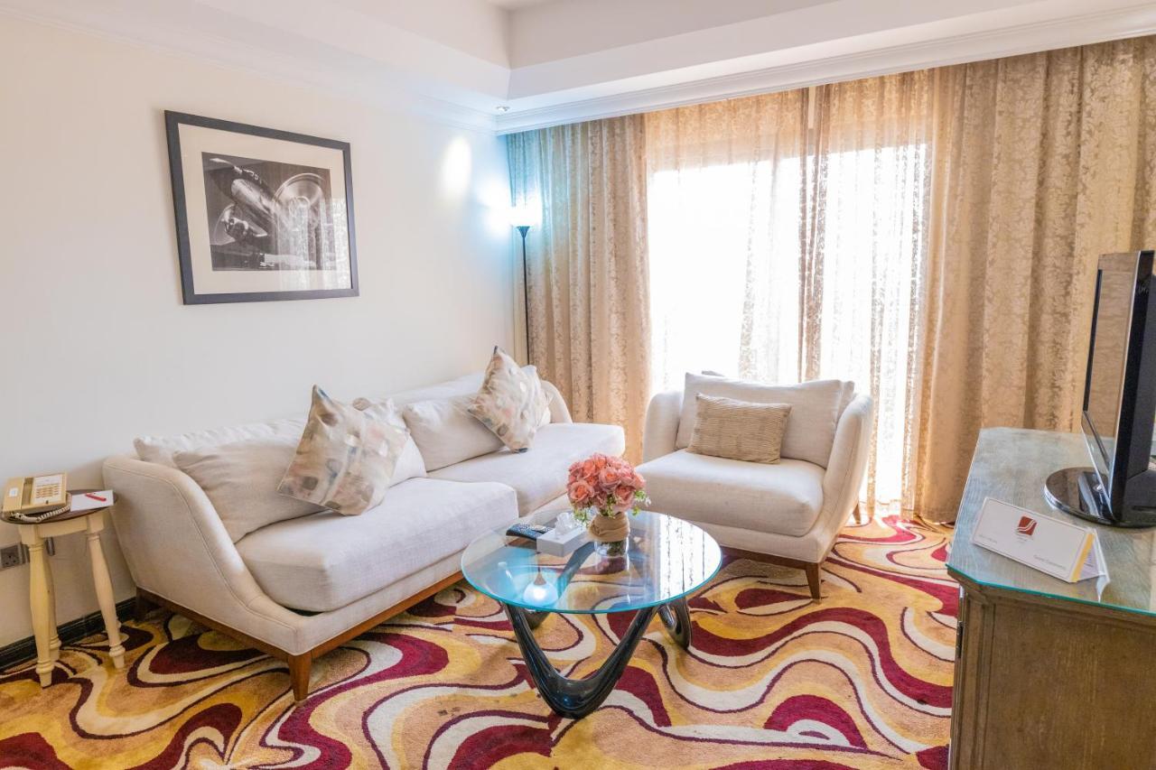 Ewan Ajman Suites Hotel Exteriér fotografie