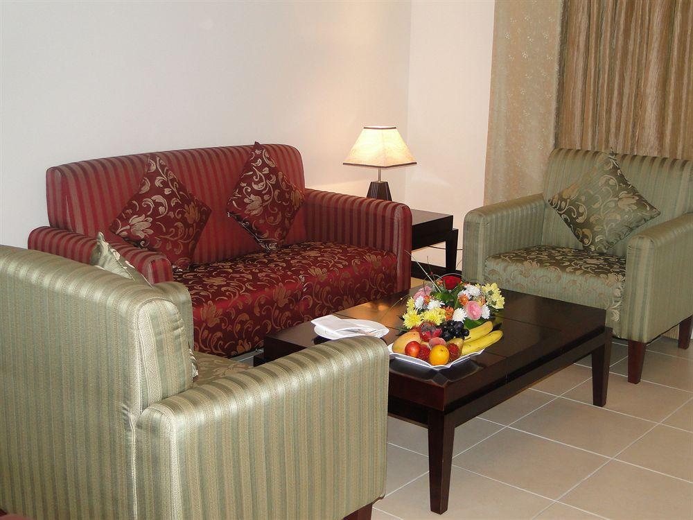Ewan Ajman Suites Hotel Exteriér fotografie